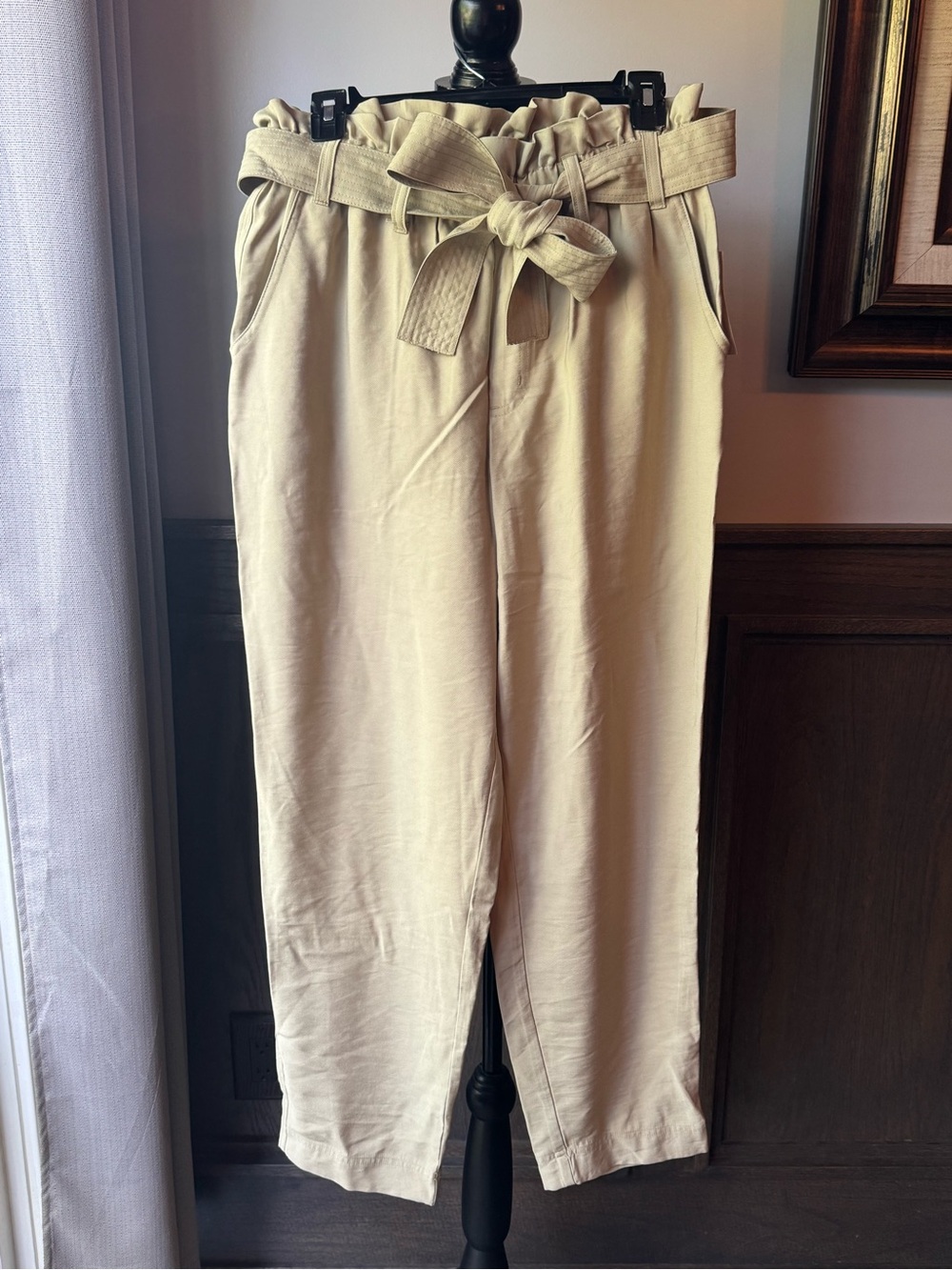 a new day Beige Paperbag Waist Tie-Belt Trousers medium nwt